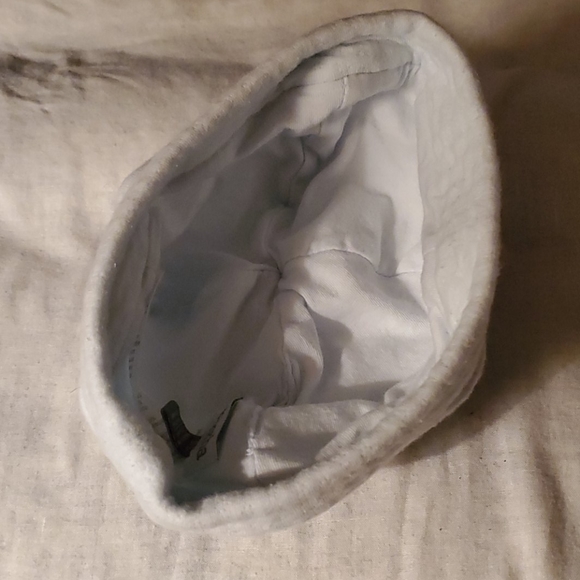 Absorba hat - Picture 3 of 5